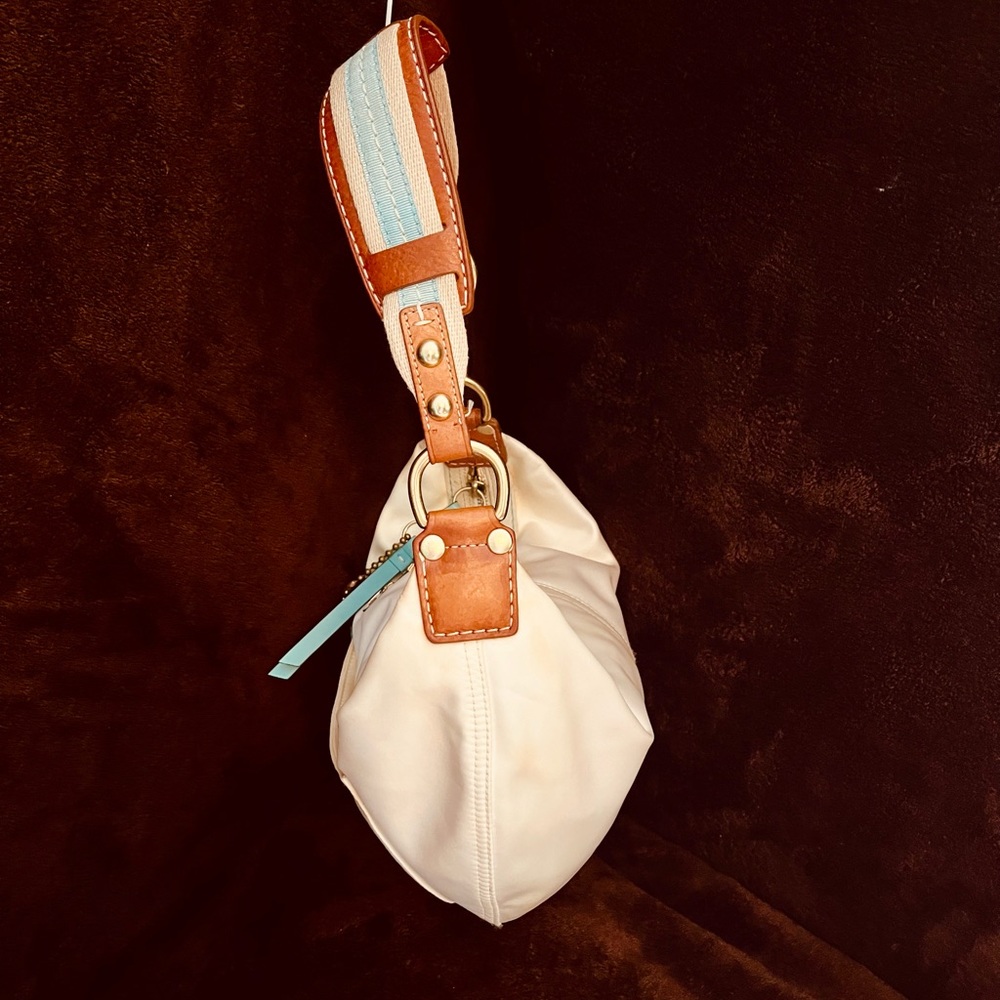 Coach Vintage Hampton Ivory Leather & Satin Hobo Bag - Picture 4 of 10